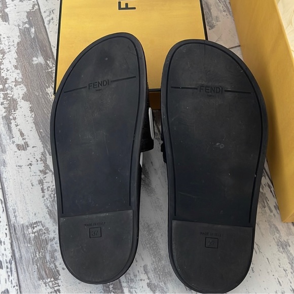 😍Authentic FENDI slides. Size 37. Flawless! Worn once indoors. - Picture 6 of 7